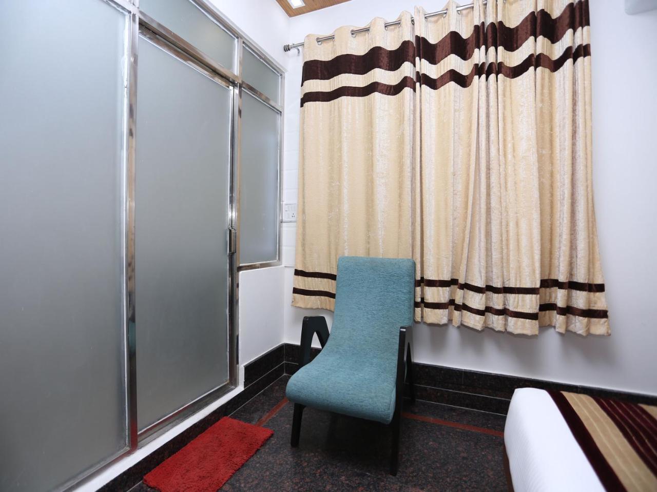 Oyo 10448 Green View Home Stay Dehradun Exterior photo