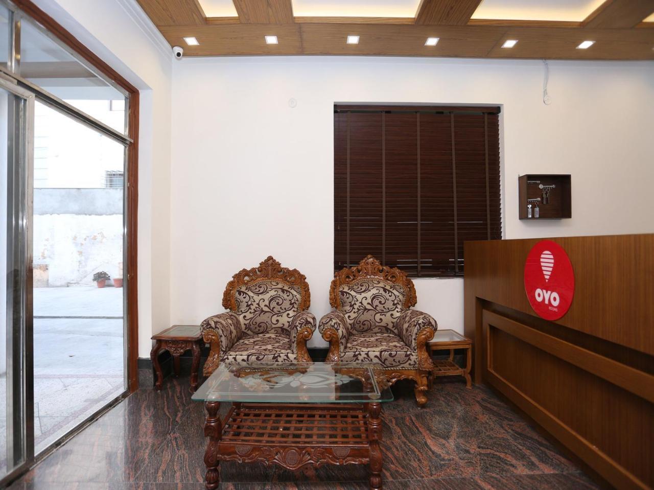 Oyo 10448 Green View Home Stay Dehradun Exterior photo