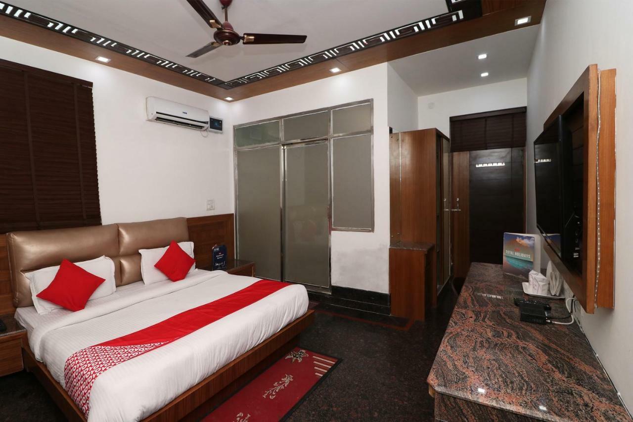 Oyo 10448 Green View Home Stay Dehradun Exterior photo